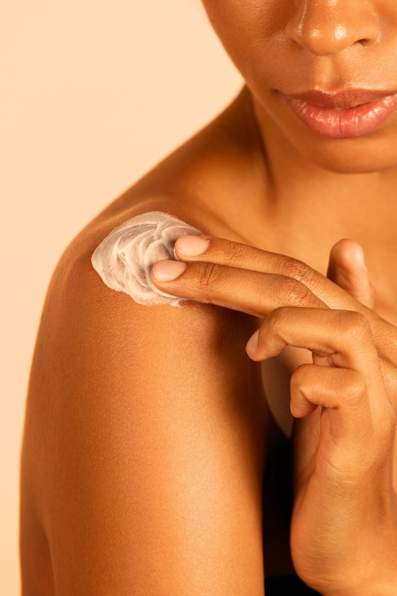 Soins Mawu Paris adaptés : diagnostic personnalisé pour peaux sensibles, sèches, déshydratées ou réactives. Conseils pour révéler l’éclat naturel et équilibrer votre peau.