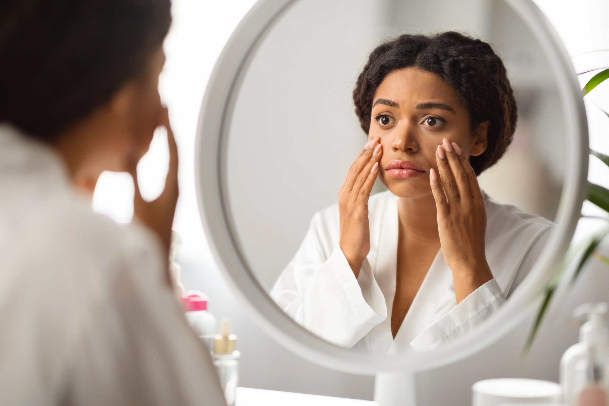 Poils incarnés sur peau noire : causes et solutions