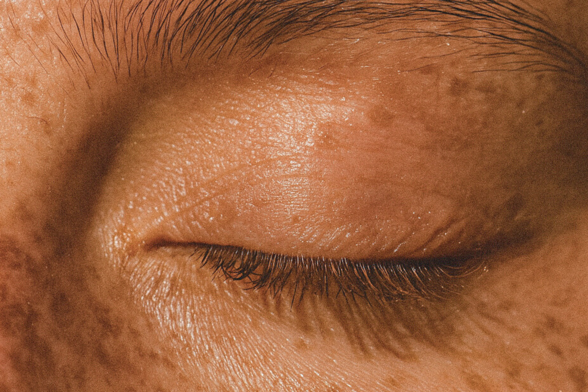 Comment unifier son teint naturellement ?